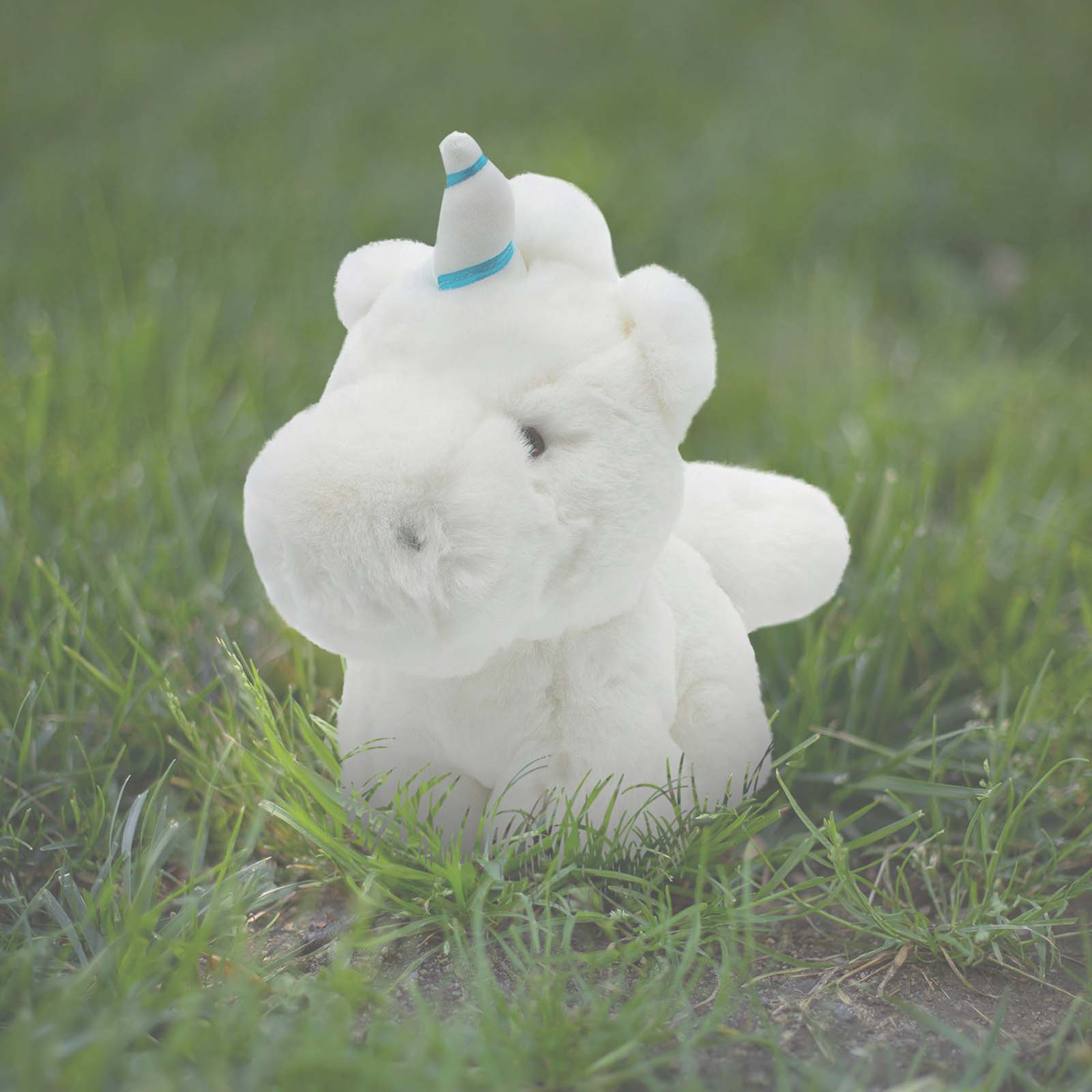 Huggee World's Softest Plush White Unicorn Huggee 11